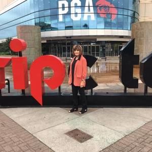 Meet your Posher, Sandy